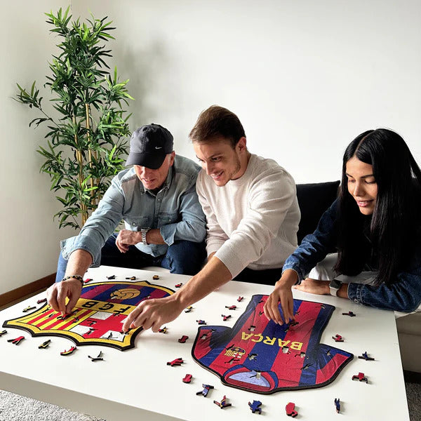 FC Barcelona Logo - Wooden Puzzle