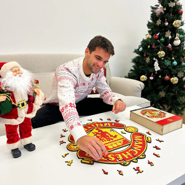 Manchester United Logo - Wooden Puzzle